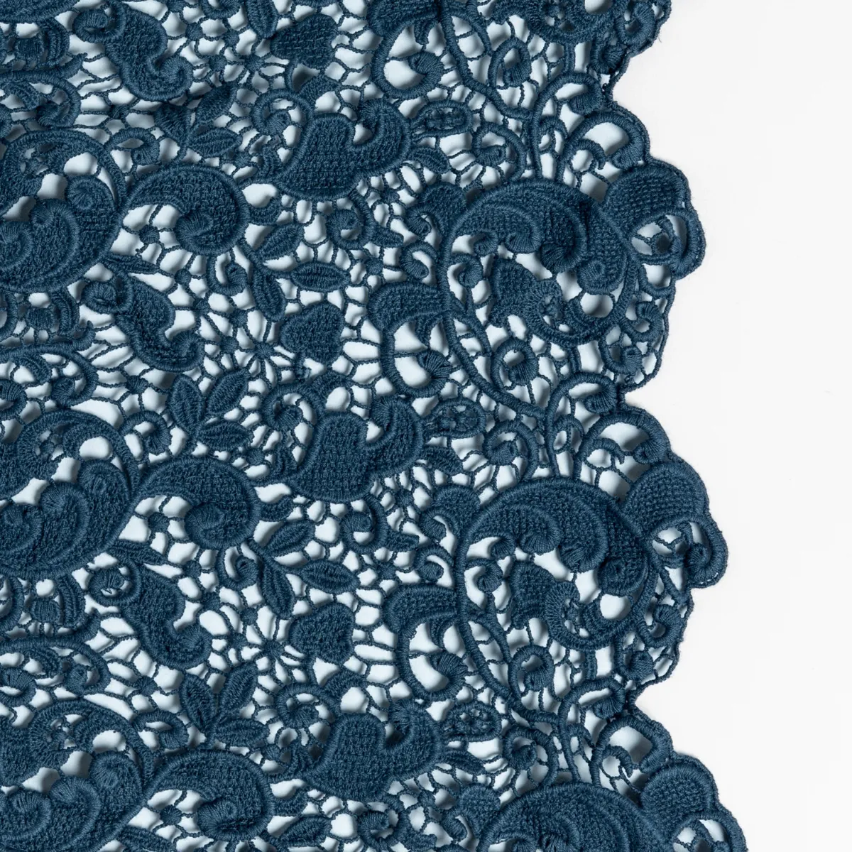 Allora Bed Scarf