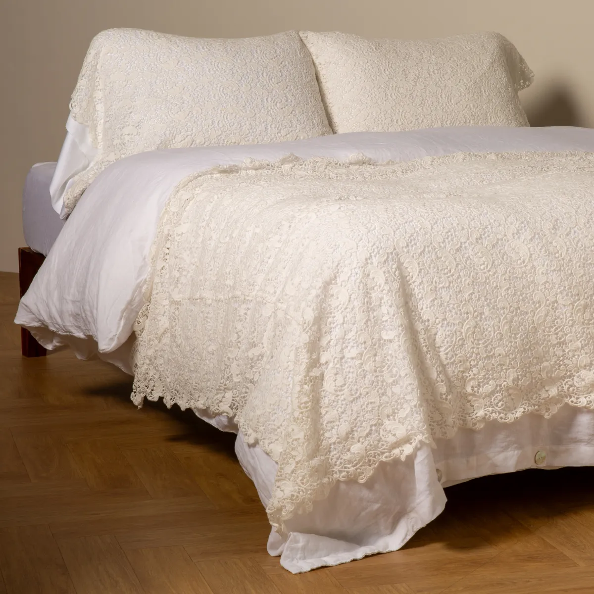 Allora Bed Scarf