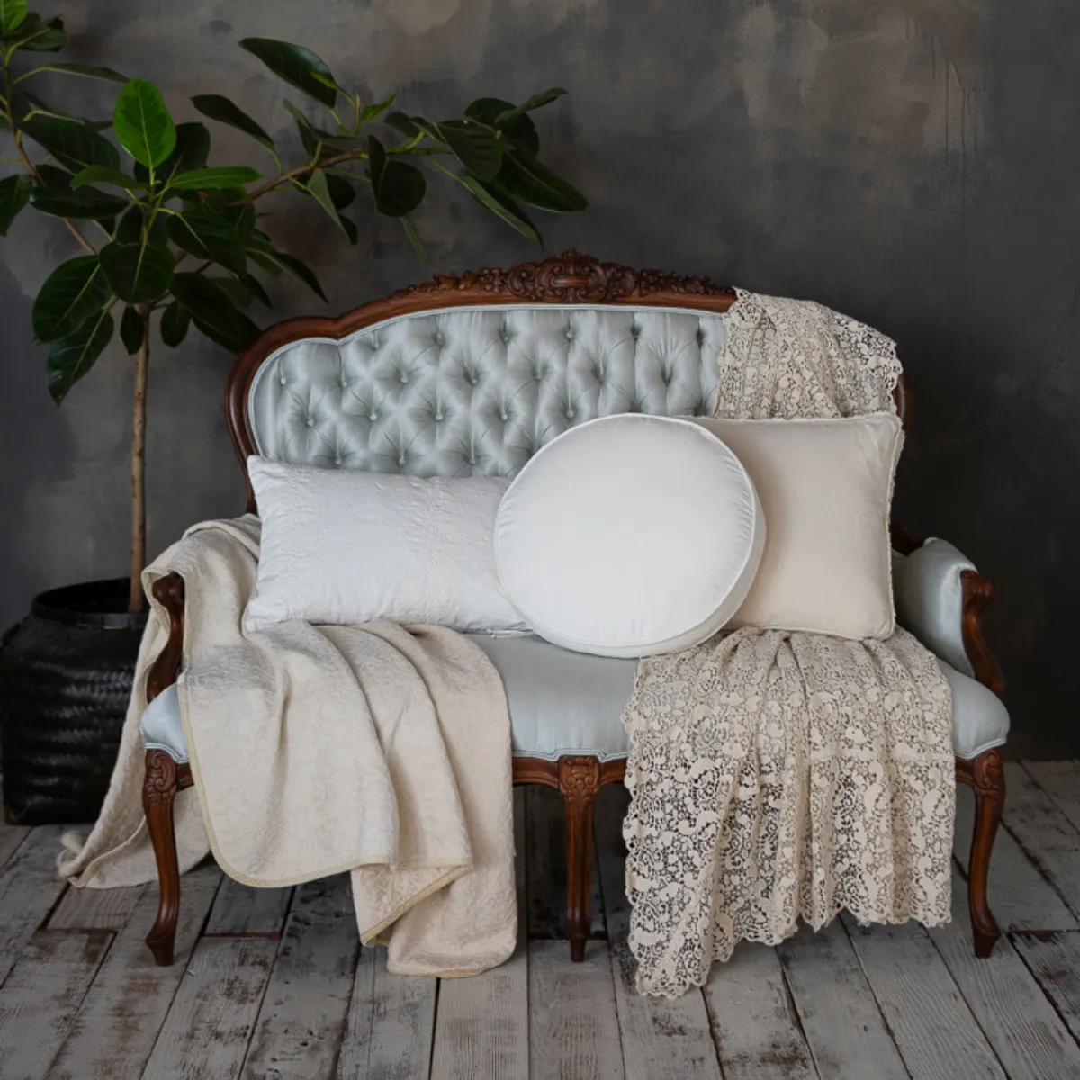 Allora Bed Scarf