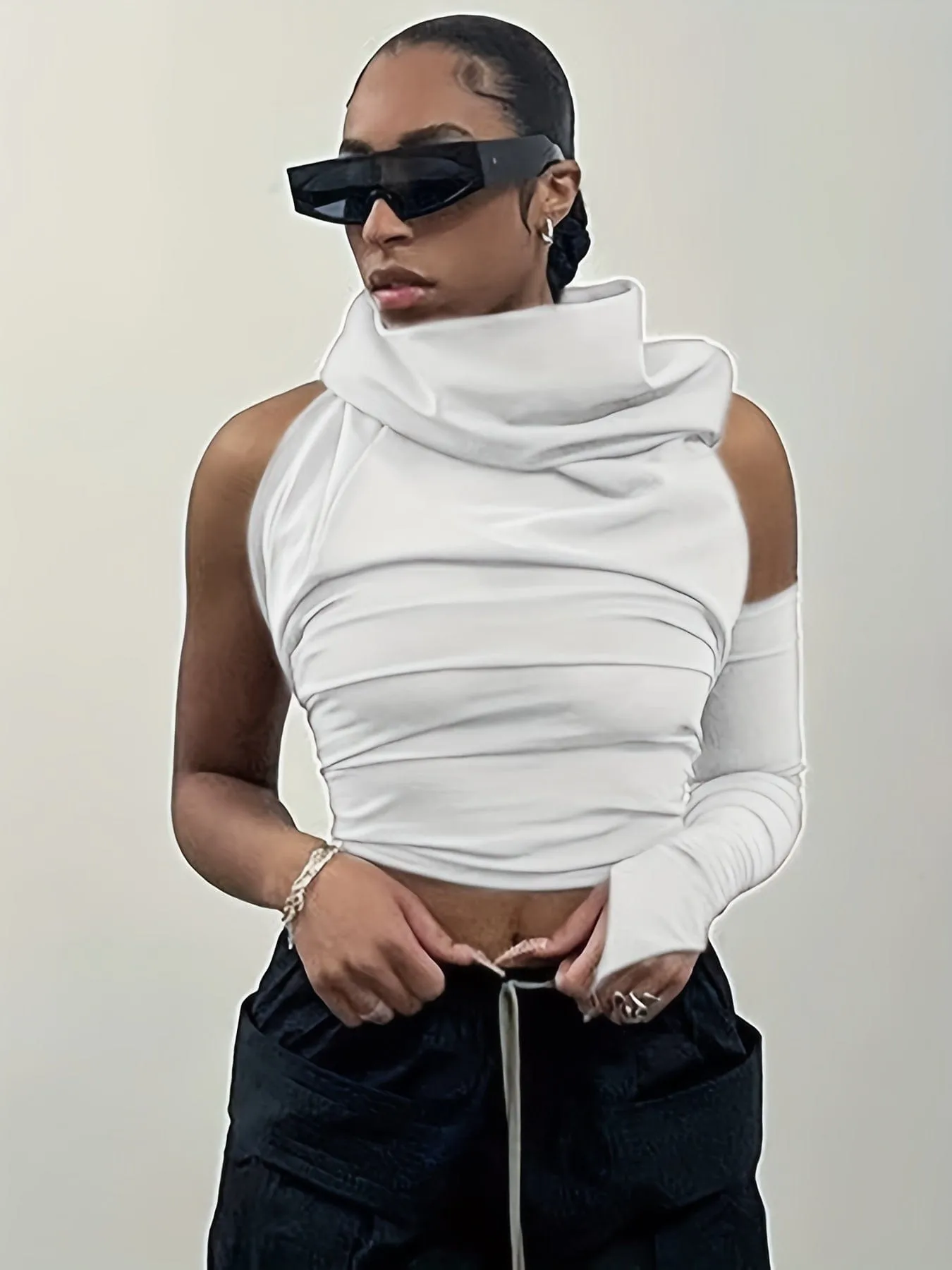 Basic Sleeveless Mock Neck