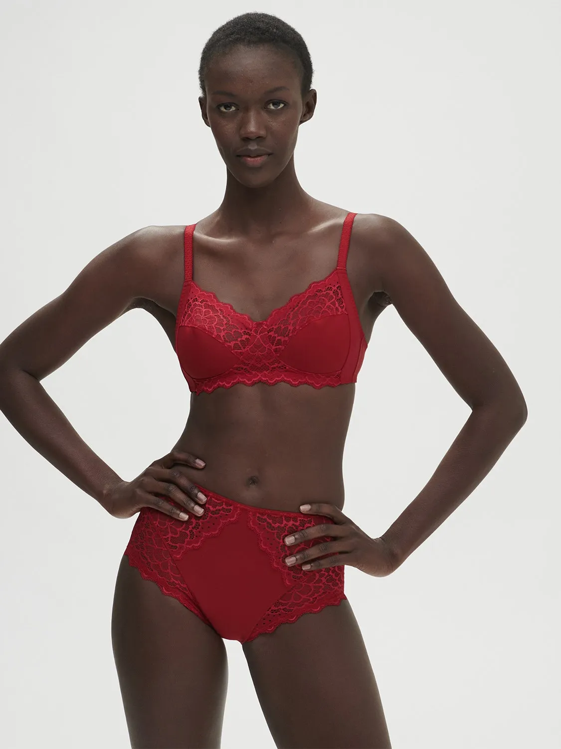 Caresse Wireless Triangle - Tango Red