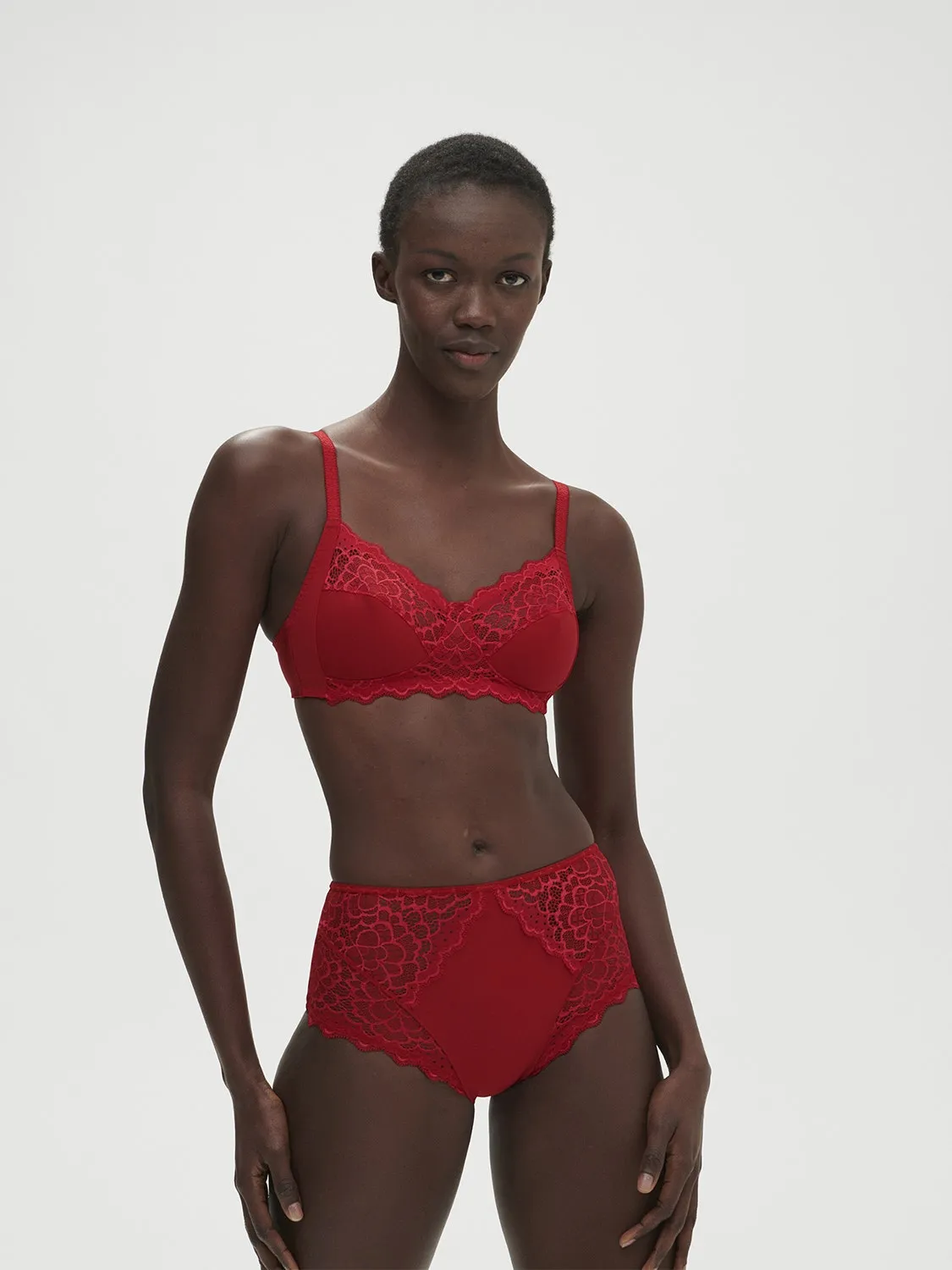 Caresse Wireless Triangle - Tango Red