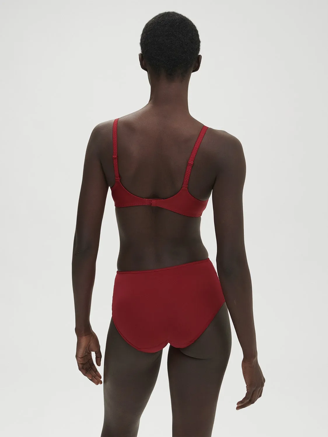 Caresse Wireless Triangle - Tango Red