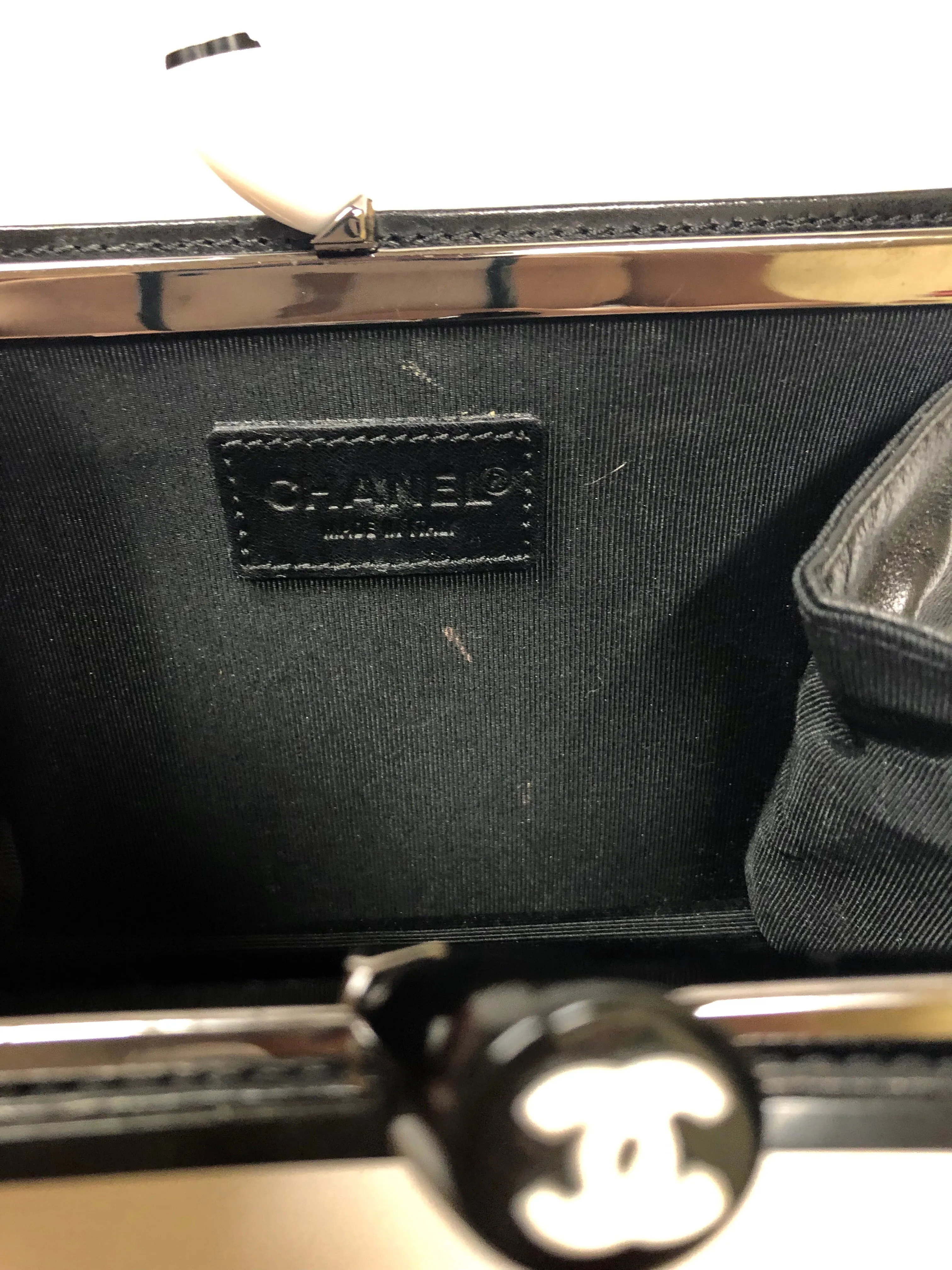 CHANEL SAC DIVERS BLACK/WHITE LUCITE CLUTCH