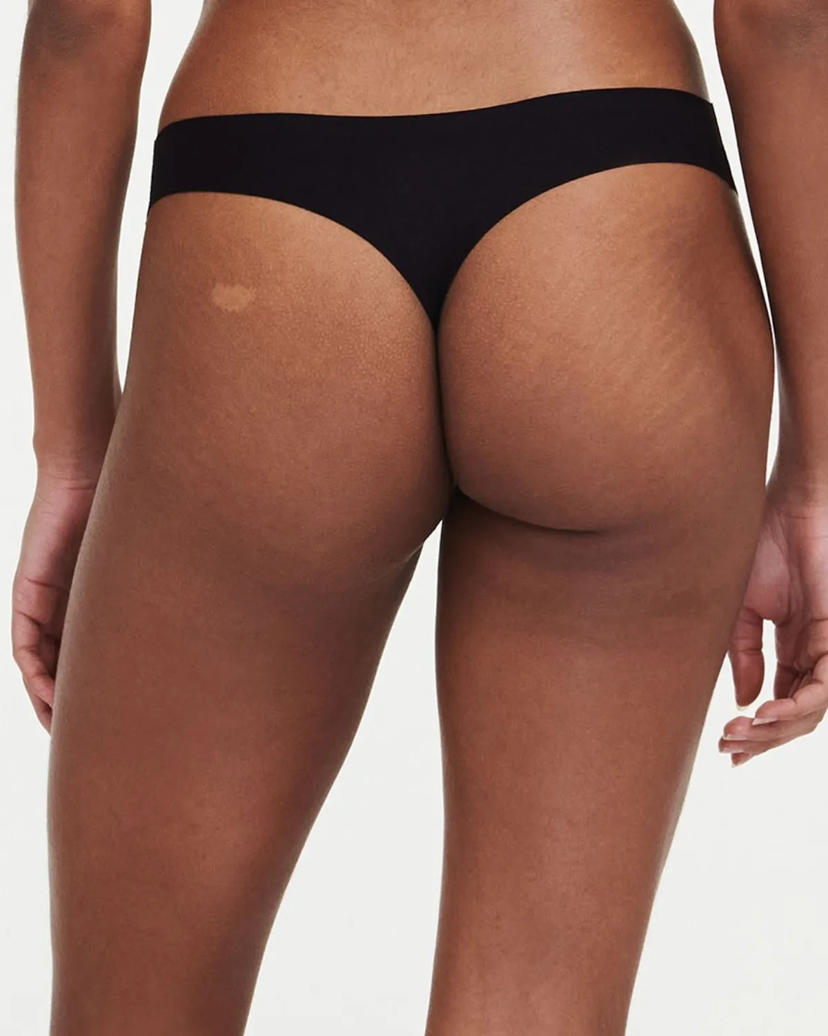 Chantelle Soft Stretch Seamless Thong - C26490