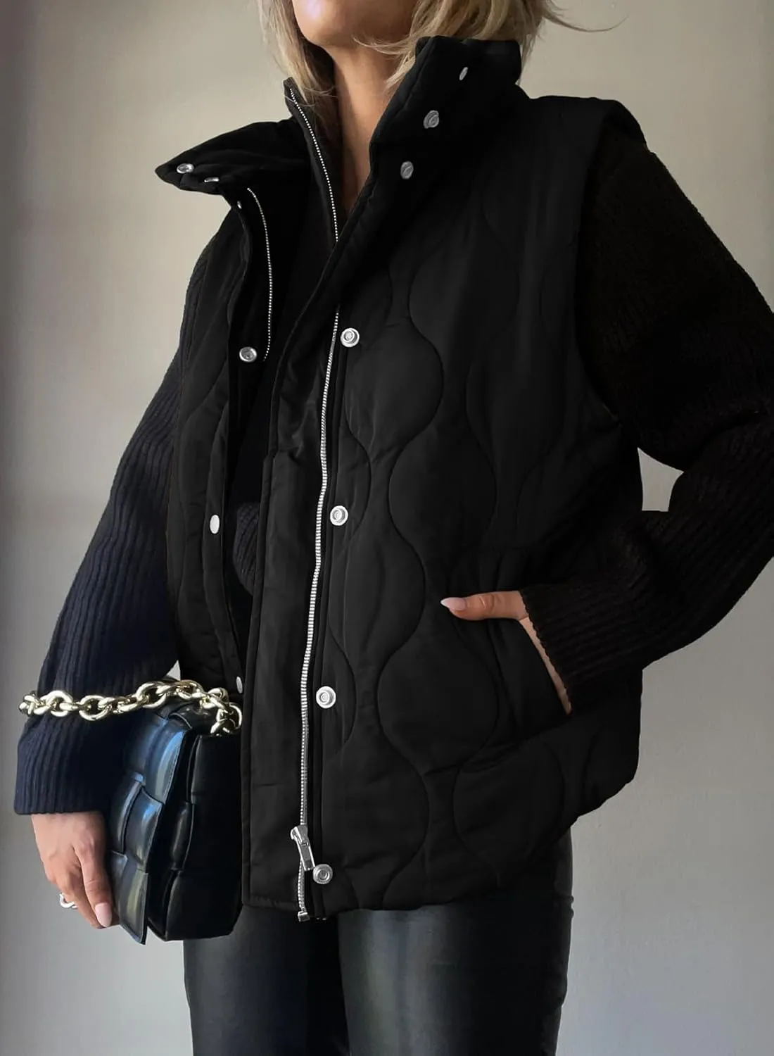 EVALESS Cropped Puffer Vest Women Lightweight Quilted Stand Collar Sleeveless Jackets Fall Spring 2025 Button Zip Up Coat