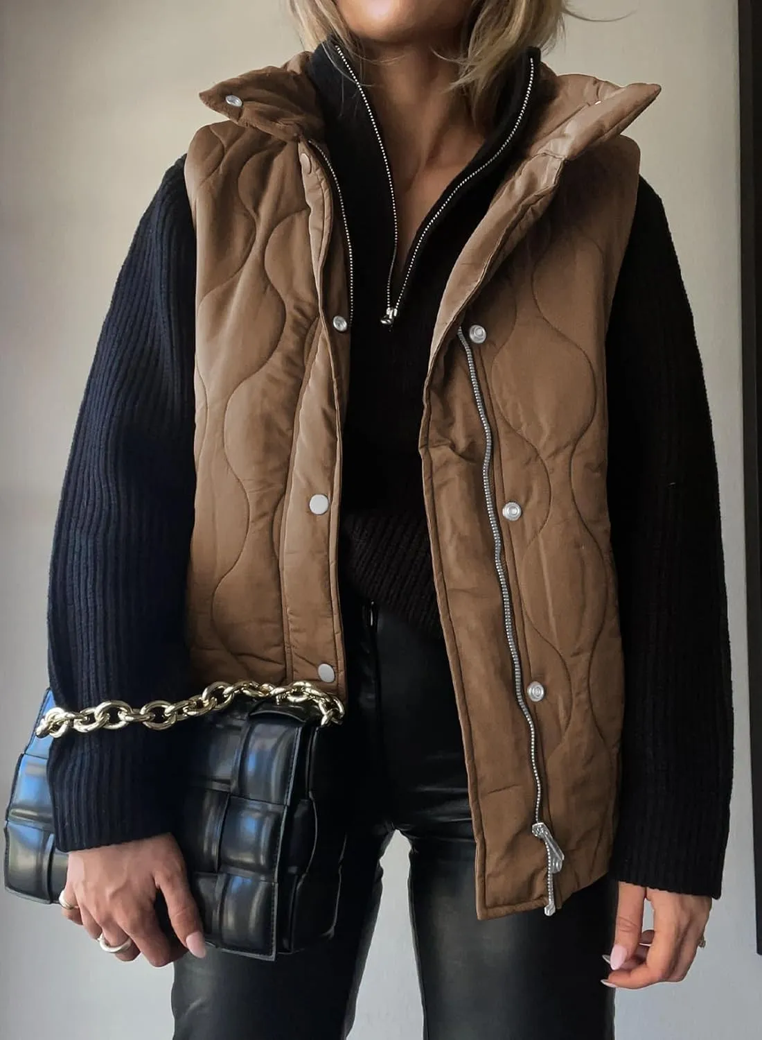 EVALESS Cropped Puffer Vest Women Lightweight Quilted Stand Collar Sleeveless Jackets Fall Spring 2025 Button Zip Up Coat
