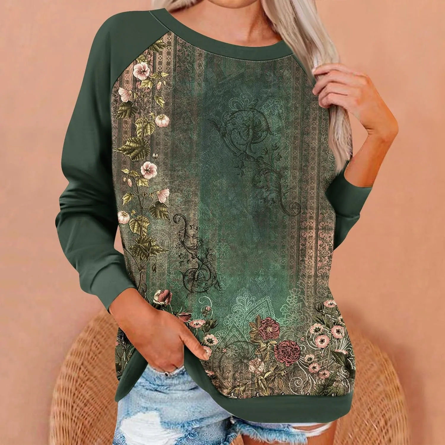 Fall Womens Clothes 2024 Floral Print Crewneck Cute Sweatshirt Long Sleeve Oversized Basics Clothes Clothing