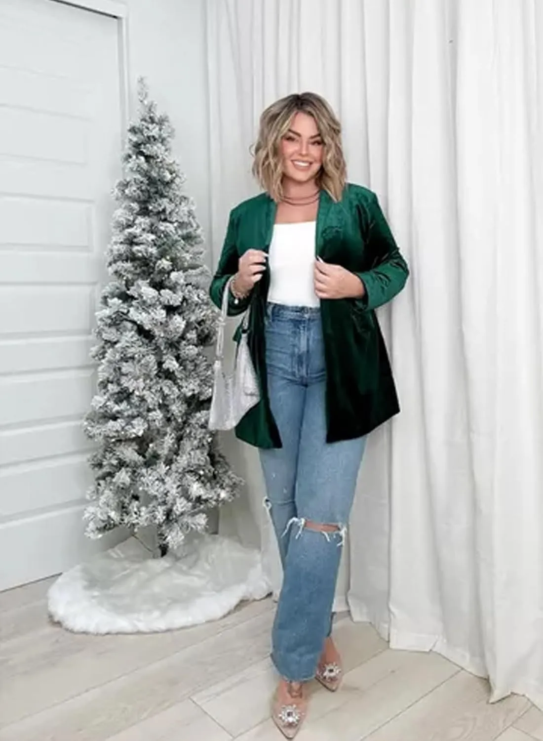 Happy Sailed Women's Velvet Blazer Jackets Casual Long Sleeve Lapel Collar Pocketed Blazer Suits Work Outfits