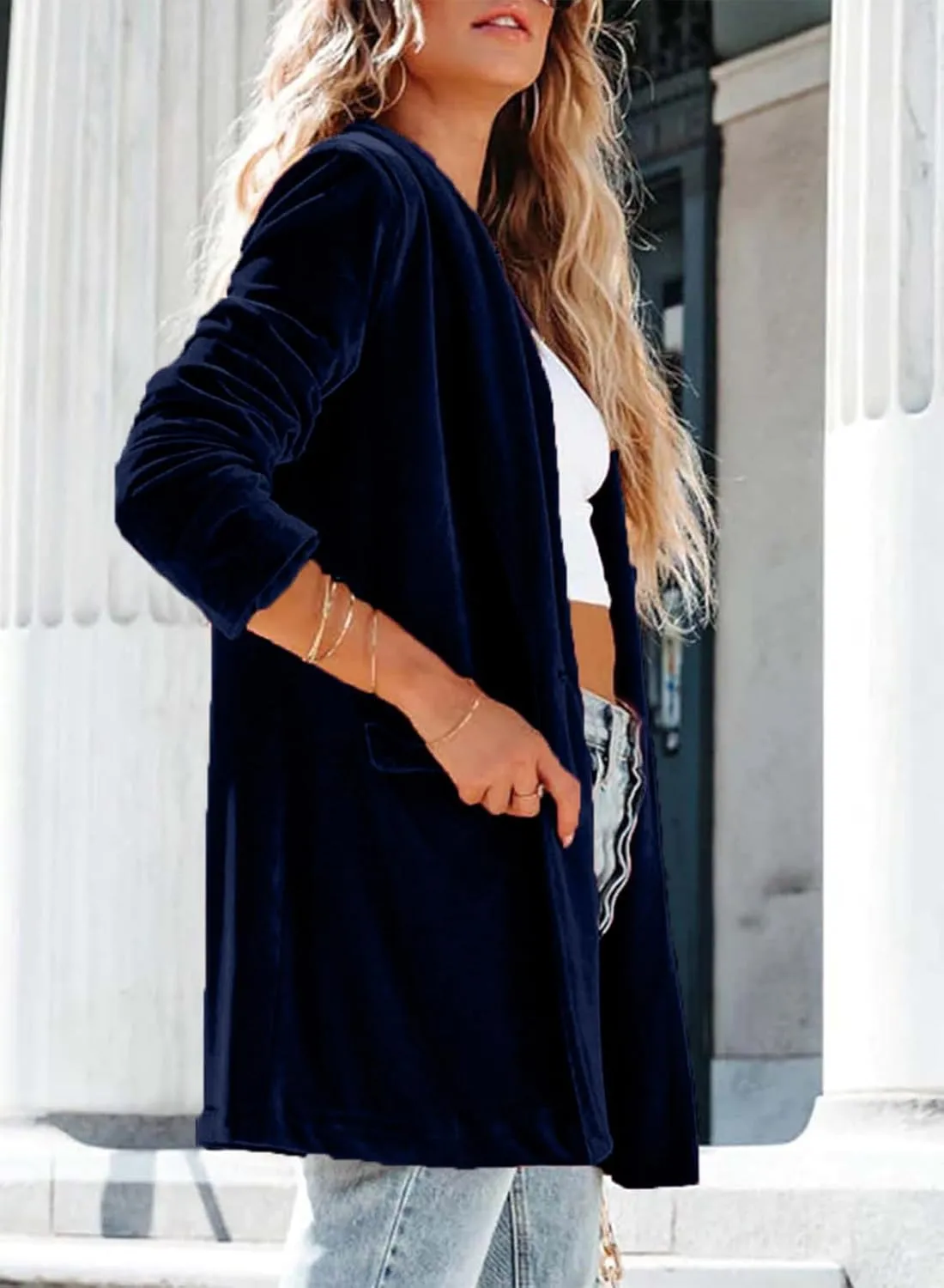 Happy Sailed Women's Velvet Blazer Jackets Casual Long Sleeve Lapel Collar Pocketed Blazer Suits Work Outfits