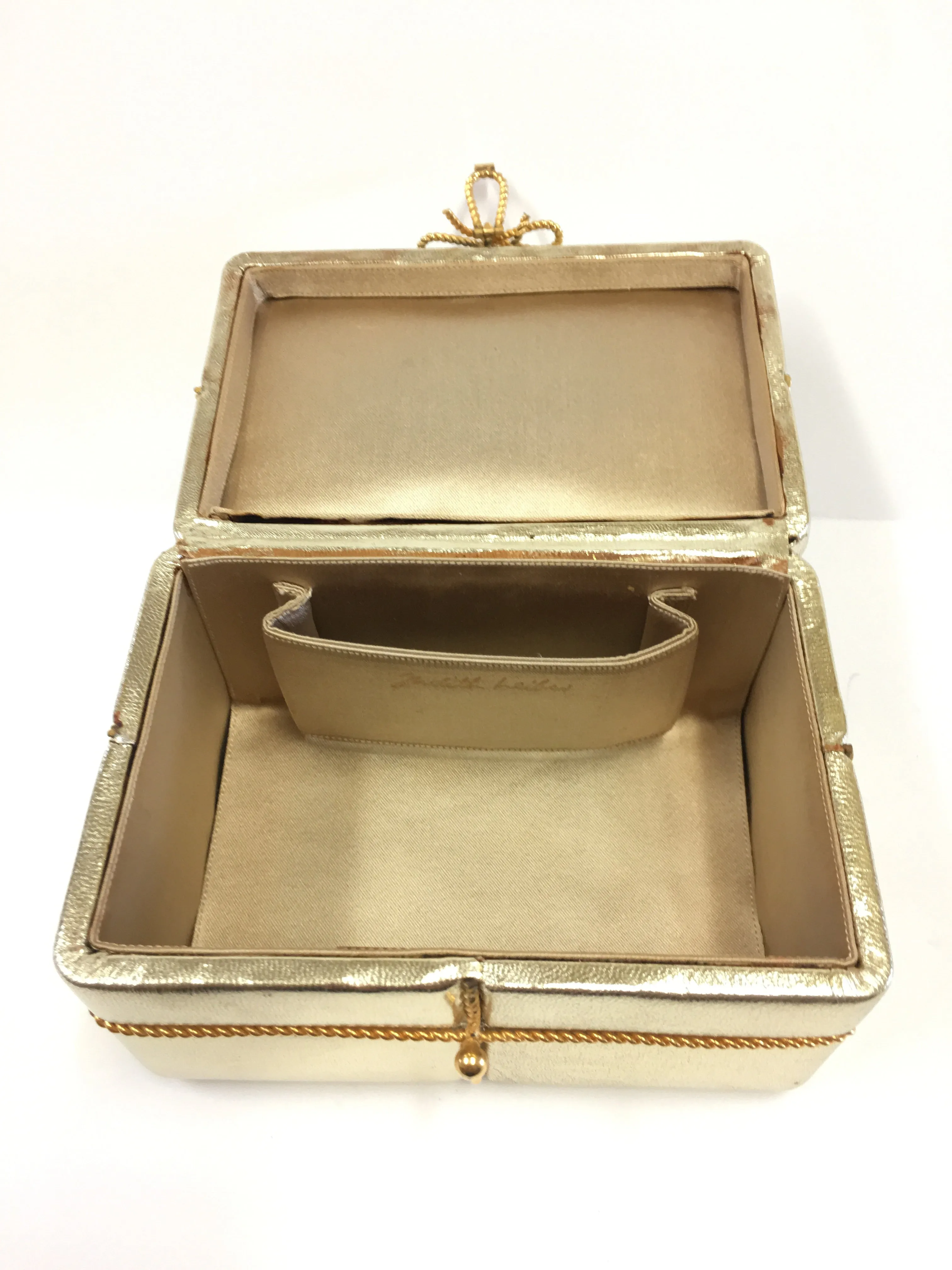 JUDITH LEIBER VINTAGE GOLD LEATHER GIFT BOX CLUCTH