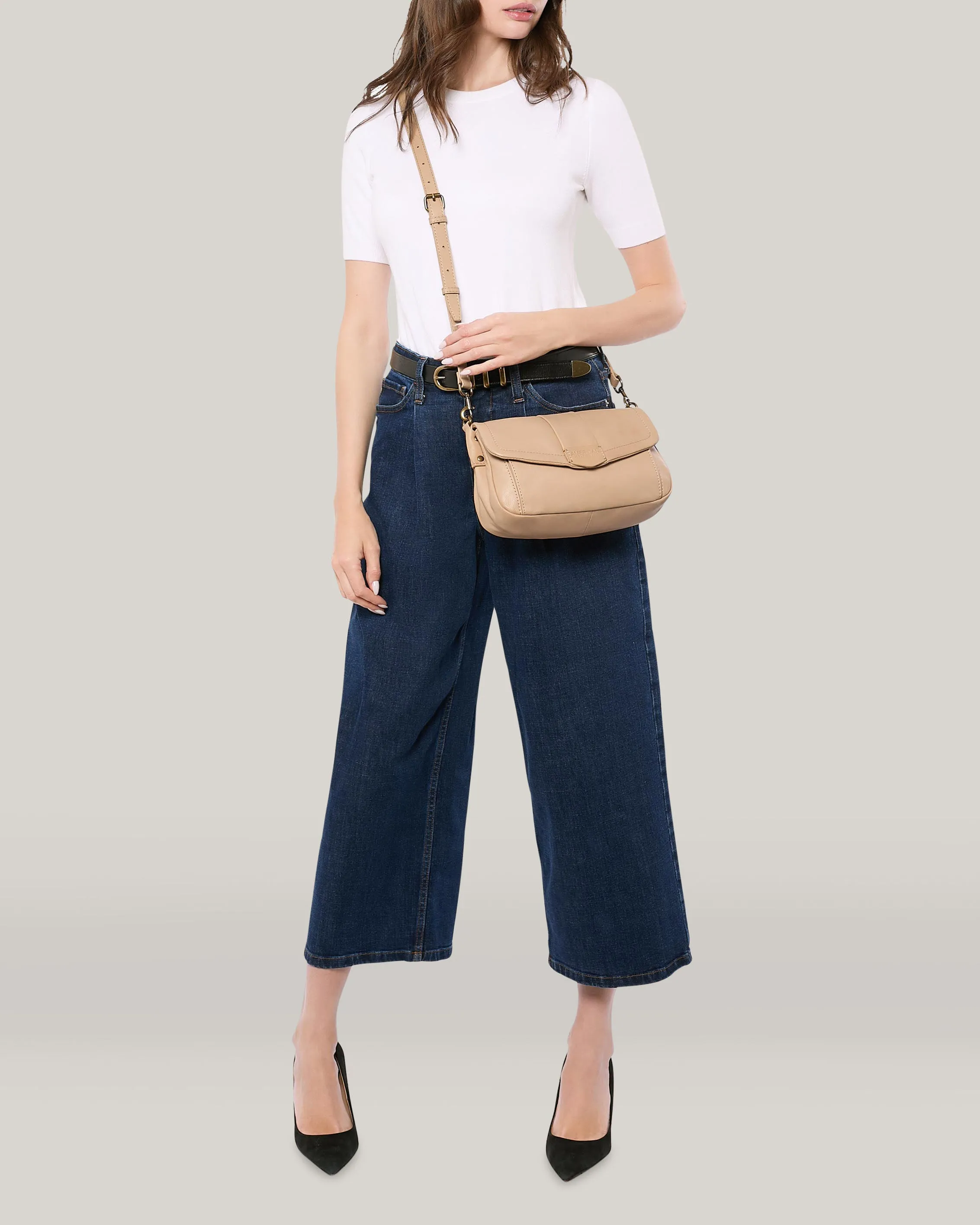 Mohegan Crossbody
