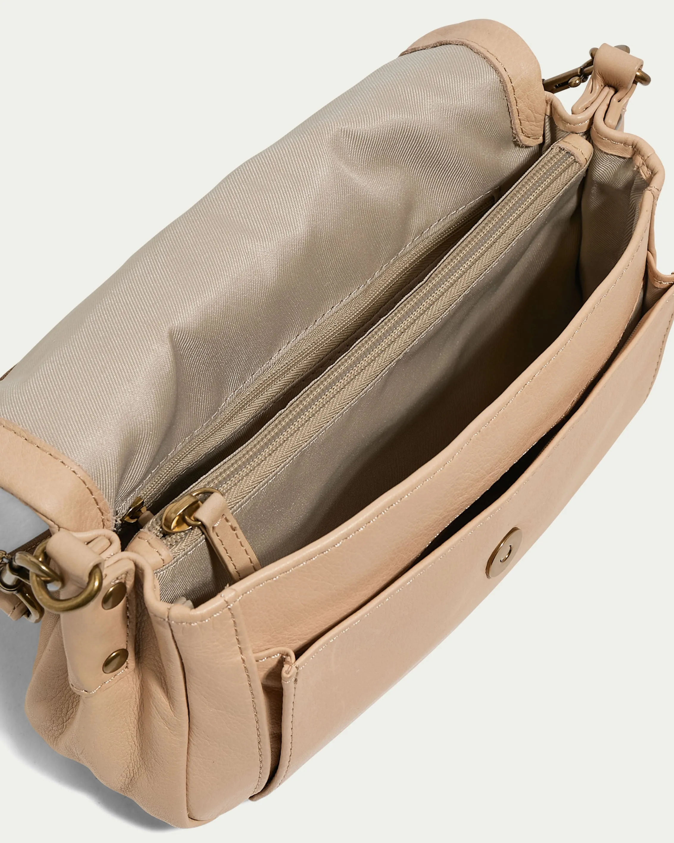 Mohegan Crossbody