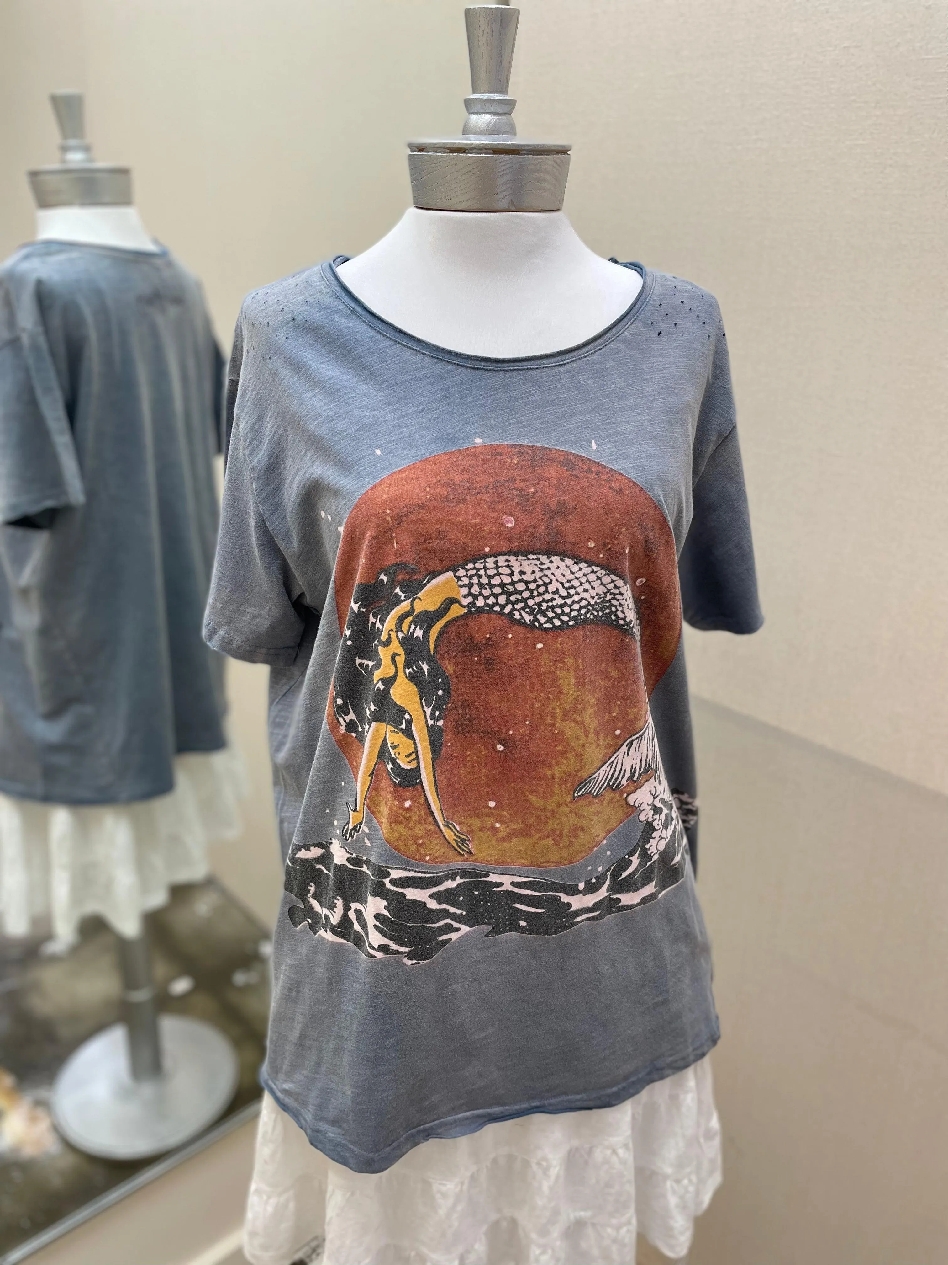 Moon Dance Tees "Full Moon" by Jaded Gypsy