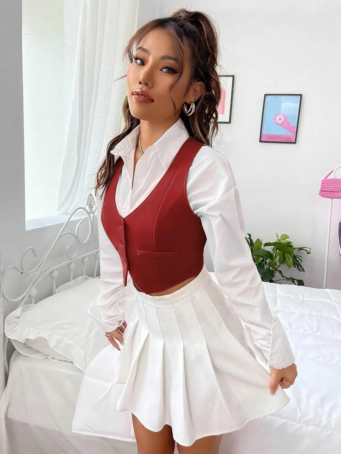 SweatyRocks Women's Solid Button Front Crop Waistcoat V Neck Sleeveless Blazers