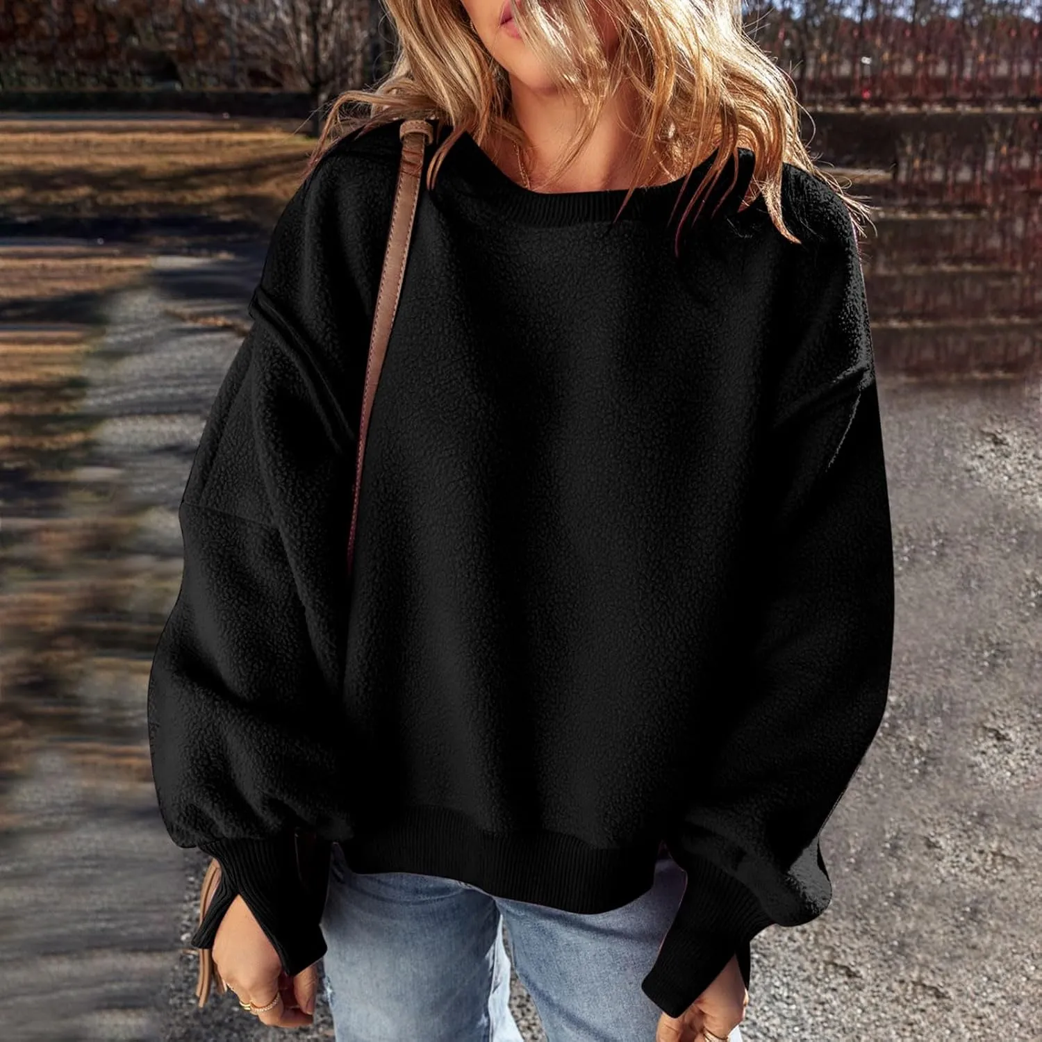 Women's Oversized Crewneck Sweatshirts Trendy Long Sleeve Fleece Pullover Fall Fashion Tops Comfort Winter Clothes