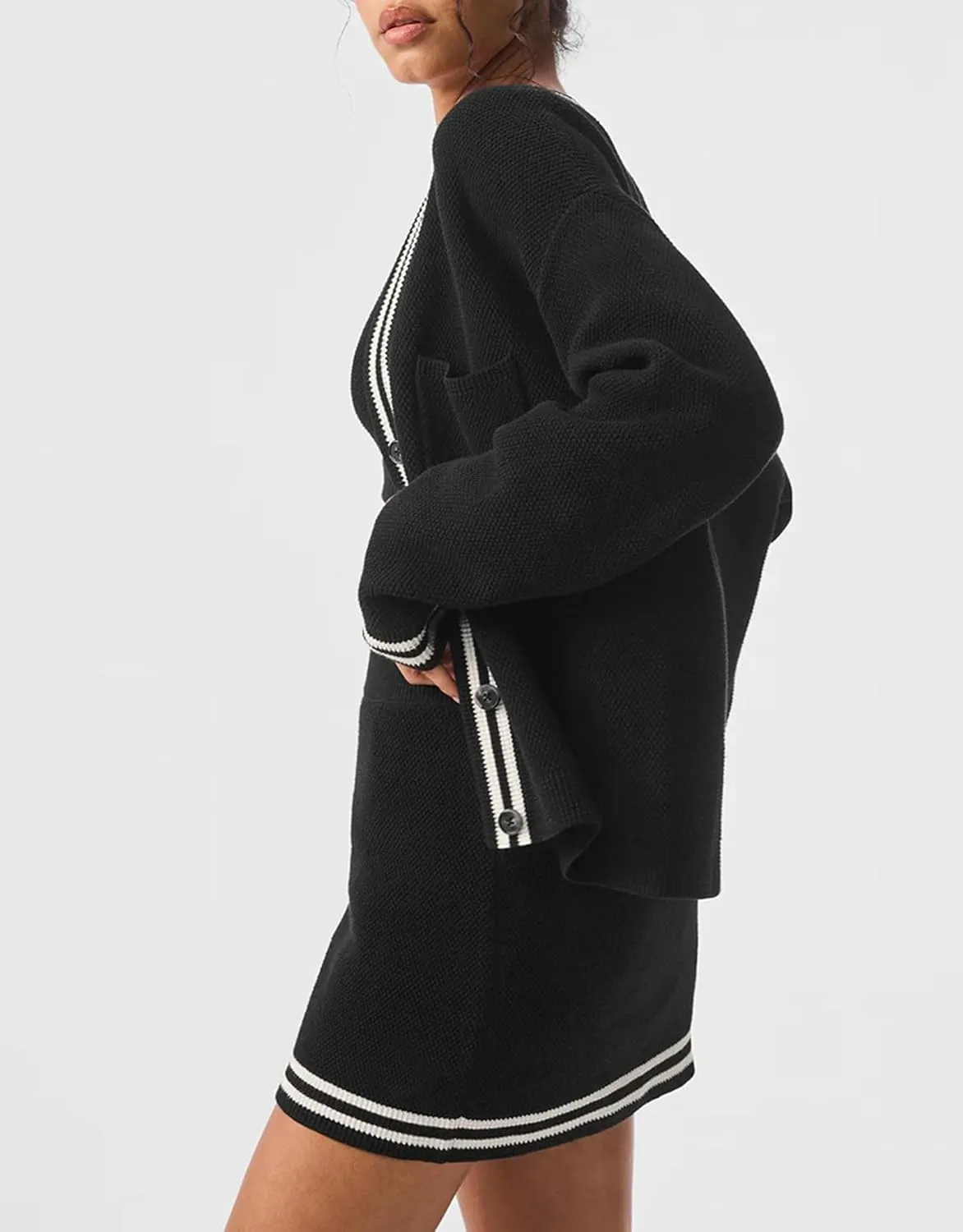 Women's Oversized Knit Cardigan Sweaters Button Down Stripes Trim Cardigan Tops Casual Outerwear with Pocket
